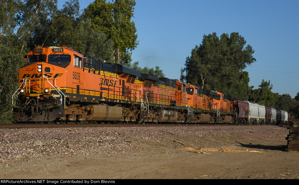 BNSF 5829